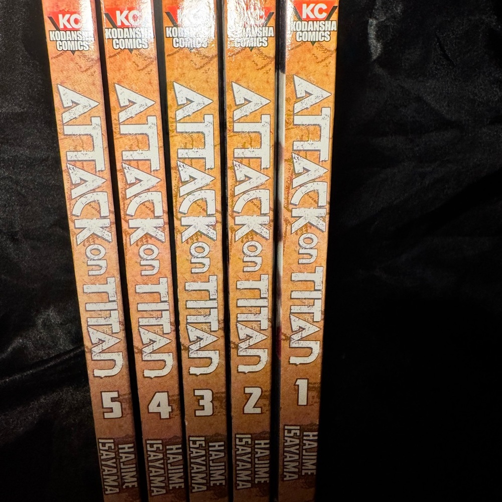 Attack on Titan manga Volumes 1, 2, 3, 4, 5